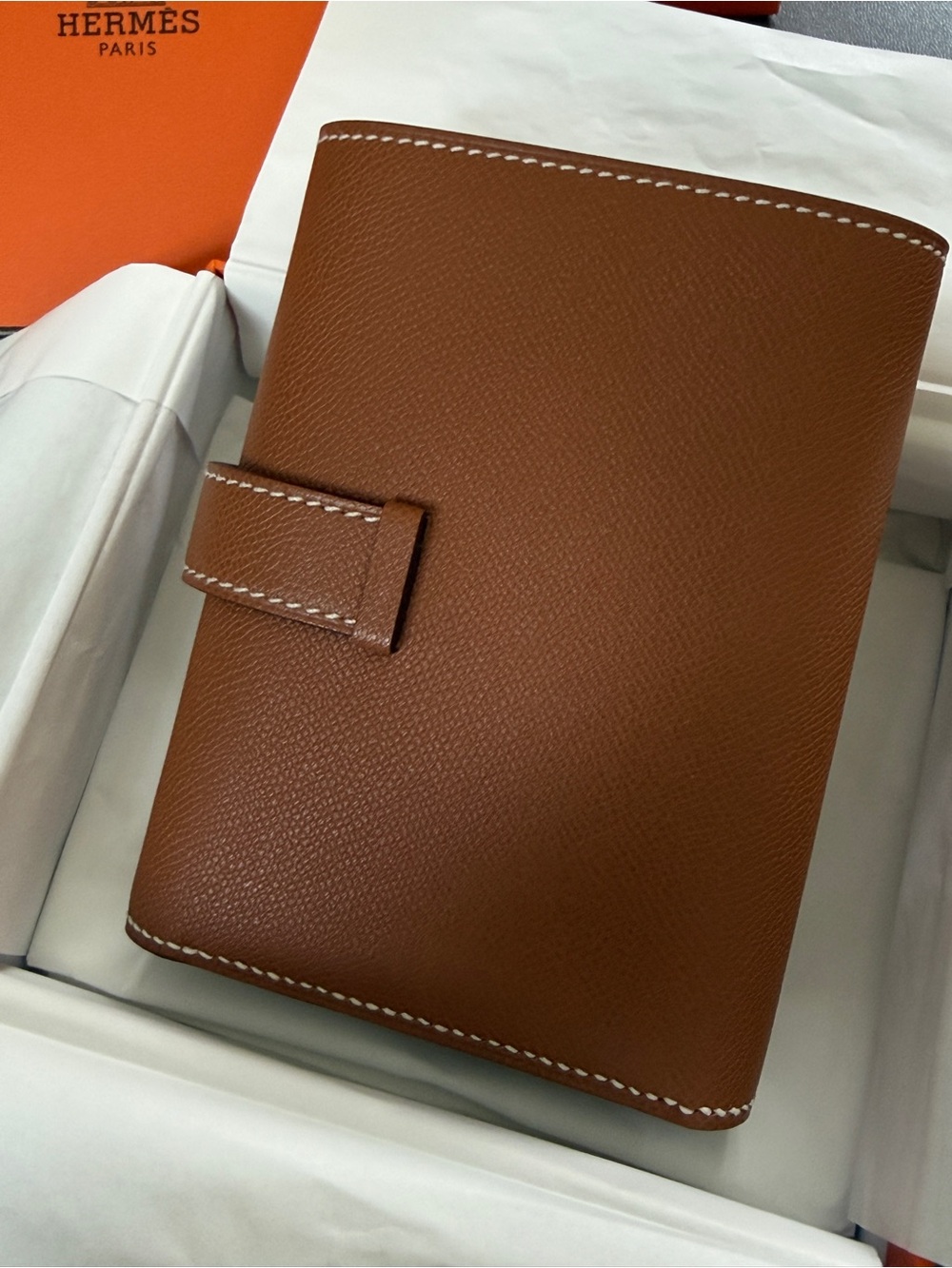 NWT Hermès Bearn Tri-fold in Brown Madame Leather with Gold Hardware - Picture 3 of 9